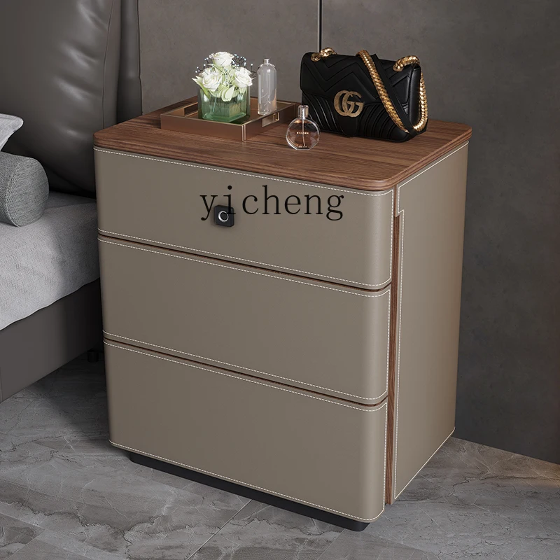 X5-14 saddle leather bedside t - Tables recension och pris